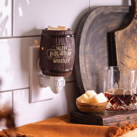 Bourbon Barrel Pluggable Wax Warmer